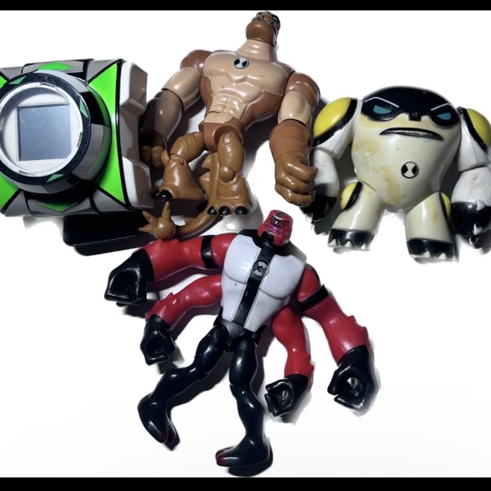 ben 10 action figures